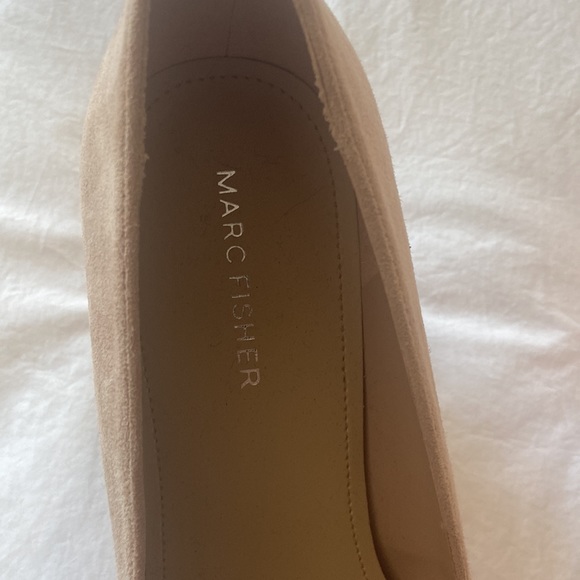 Marc Fisher 9.5 block pump heel - Picture 4 of 7